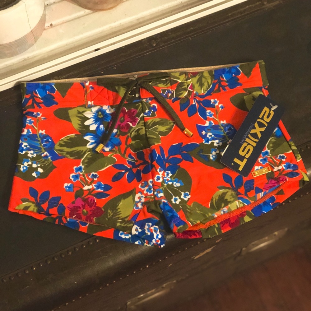 2(X)IST Men’s swimwear Trunk US small with tags